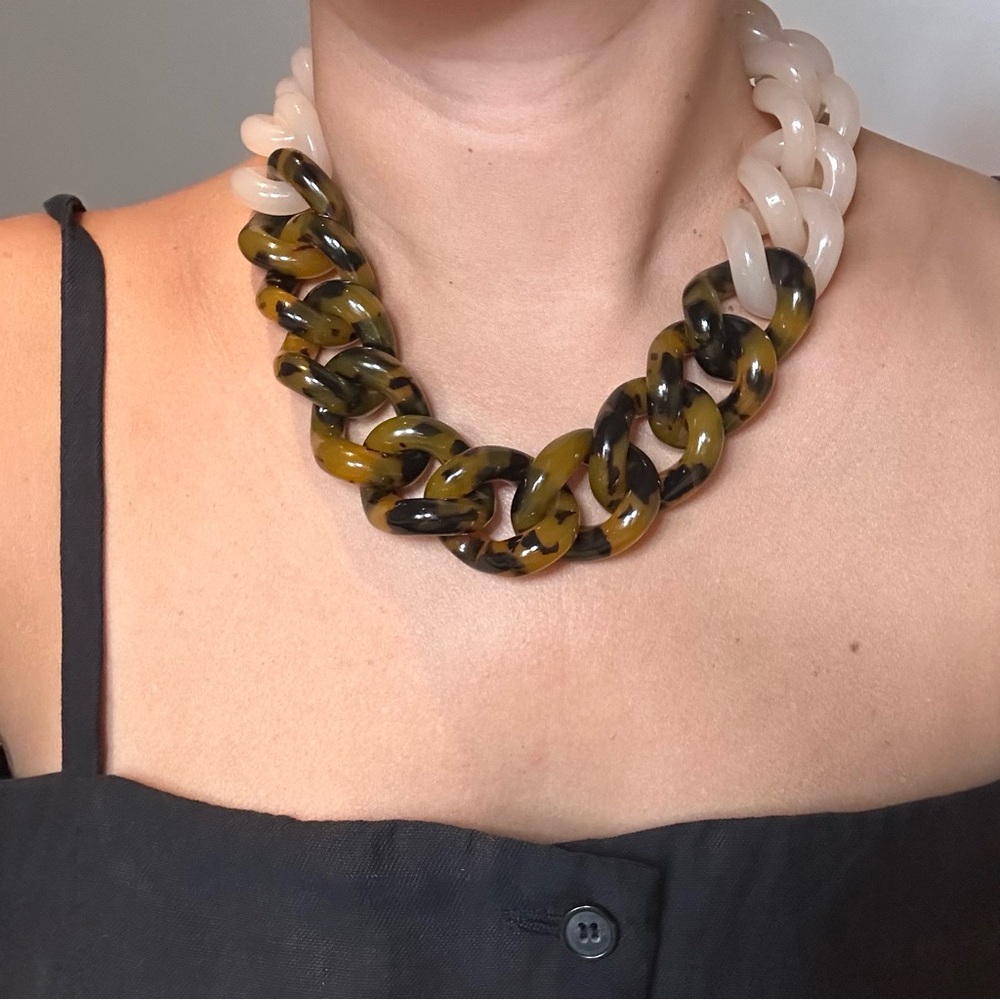 J Crew Cream and Tortoise Chain Necklace